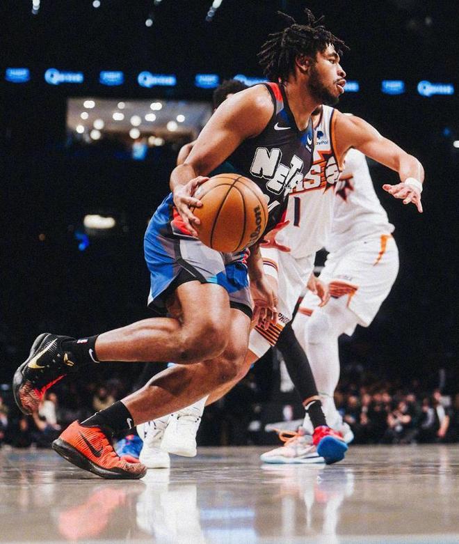 球盟会登录-赛车手舒马赫苏醒三年后现状