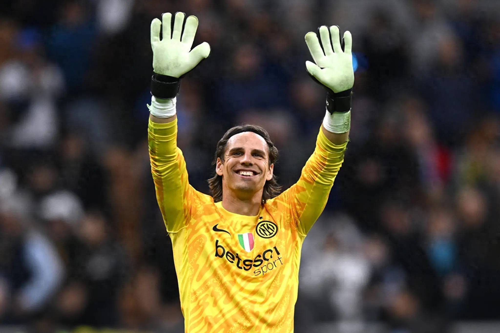 球盟会官方-ac米兰门将球衣