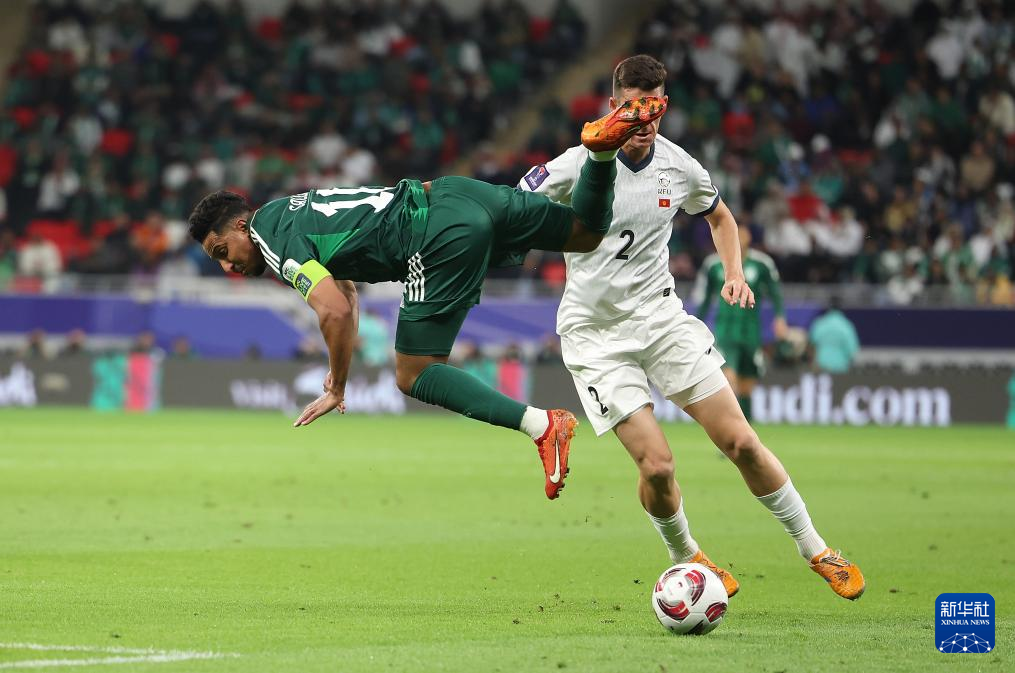 沙特阿拉伯球队在国际足球赛事取得胜利是哪一年