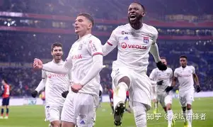 里尔足球俱乐部在比赛中取得胜利英语