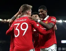 曼联中场关键传球,协助球队取胜的是谁