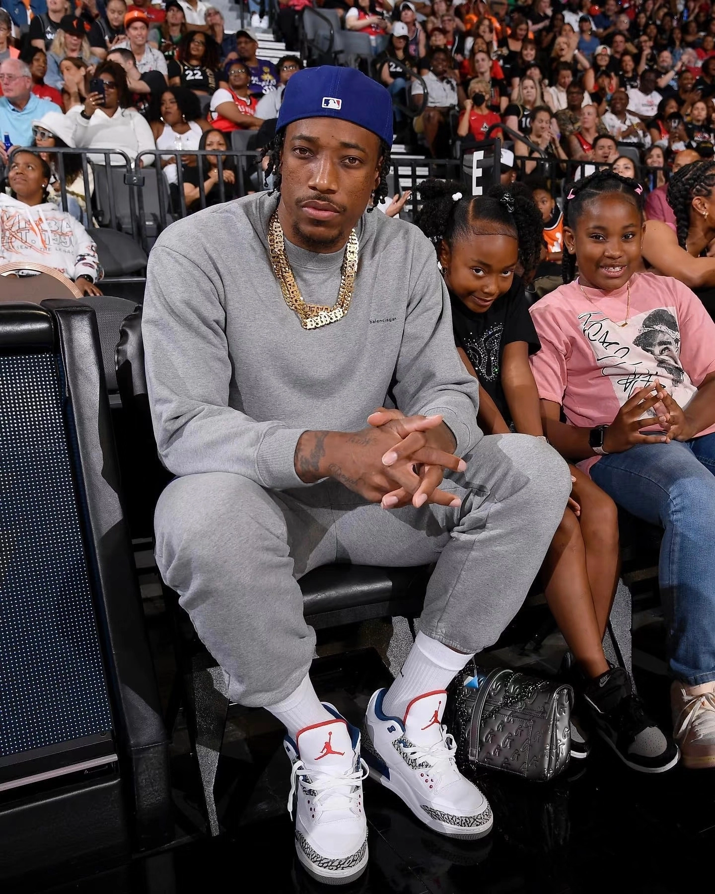 nba球员里边穿的是什么