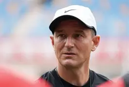 球盟会平台-火箭队教练调整战术备战下场比赛视频